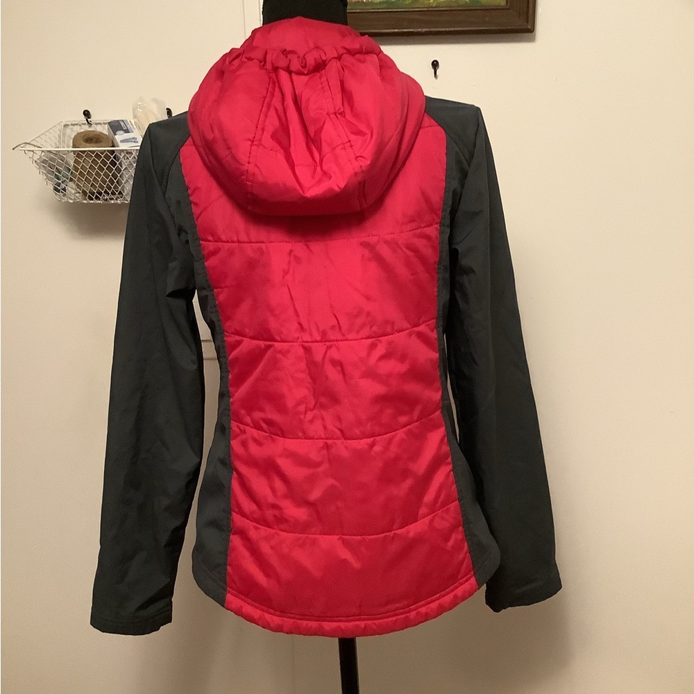 Free Tech Jacket - Picture 2 of 3